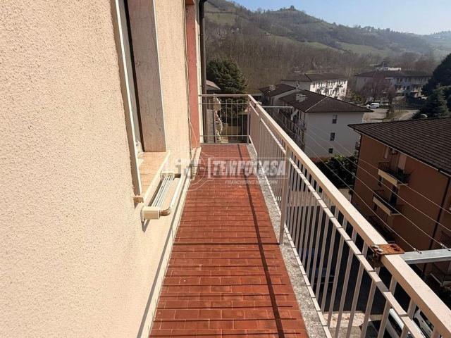 Appartamento in vendita a Broni, Lombardia