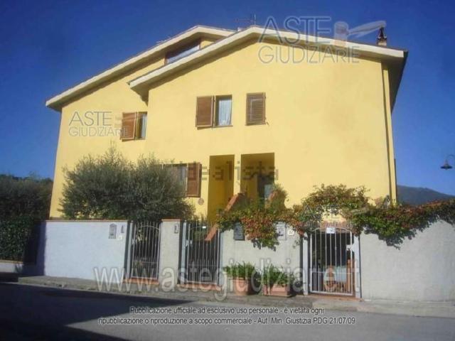 Appartamento in vendita a Uzzano E Castello, Pistoia