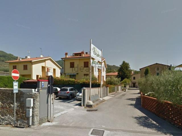 Appartamento in vendita a Uzzano E Castello, Toscana