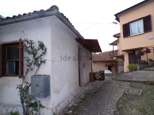 Appartamento in vendita a Rivodutri, Lazio