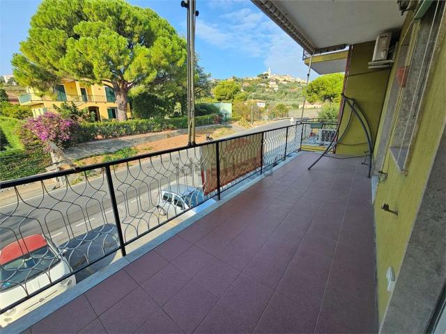 Appartamento in vendita a Diano Castello, Liguria