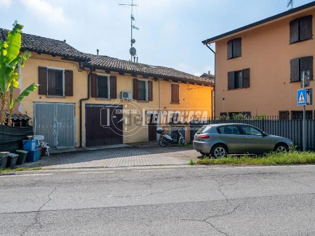 Appartamento in vendita a Sesso, Re
