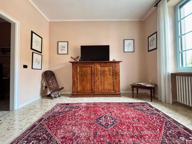 Appartamento in vendita a Langhirano, Reggio Emilia