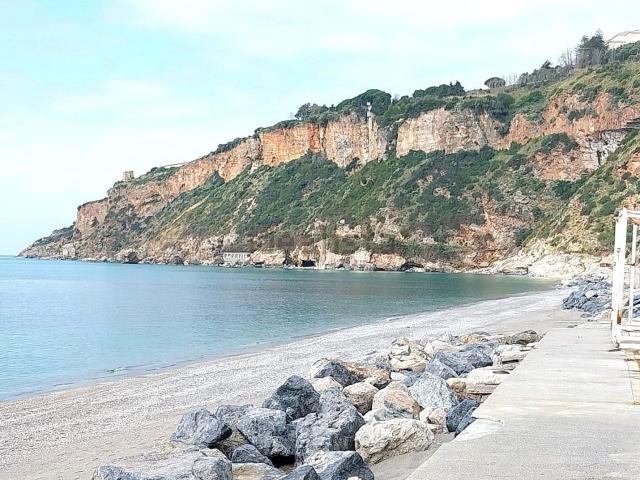 Appartamento in vendita a Lampetia, Calabria