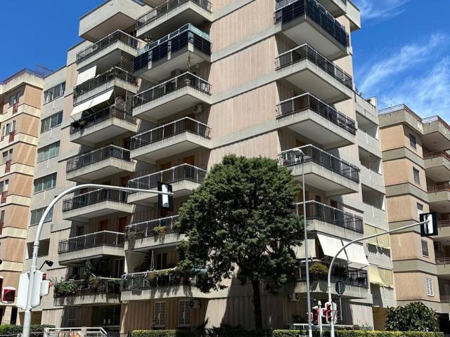 Appartamento in vendita a Municipio 2, Puglia
