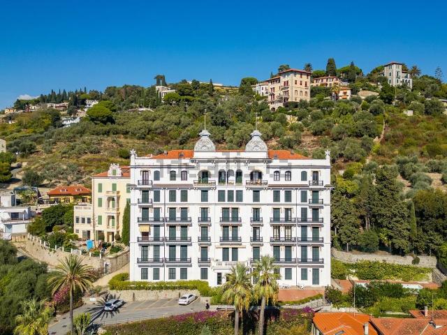 Appartamento in vendita a Bordighera, Liguria