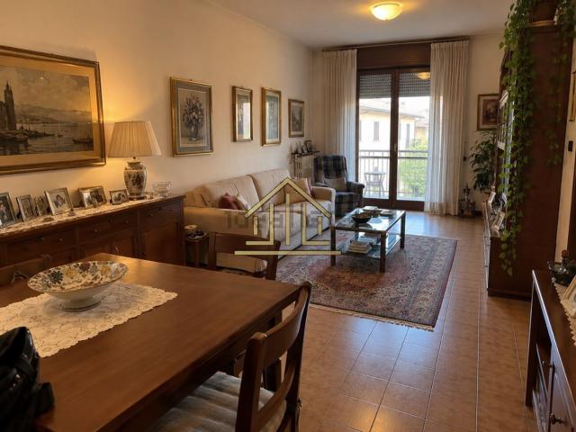 Appartamento in vendita a Lonato, Lombardia