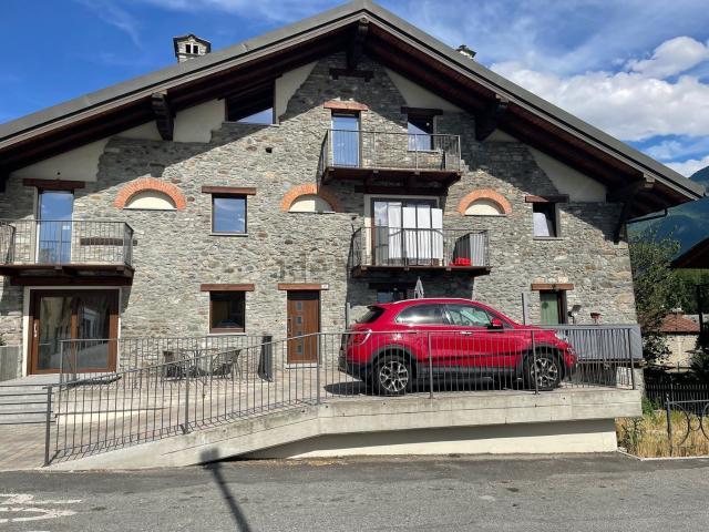 Attico in vendita a Quart, Aosta
