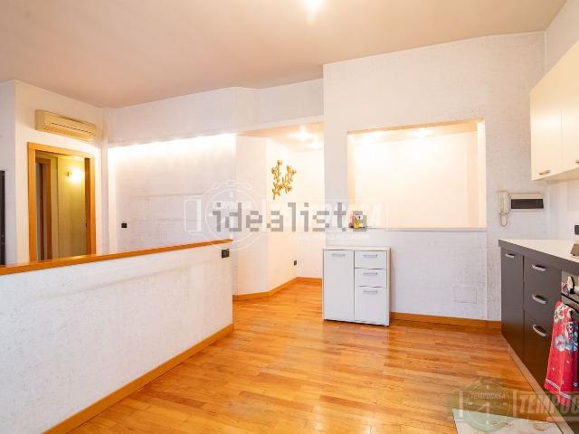 Appartamento in vendita a San Fruttuoso, Monza