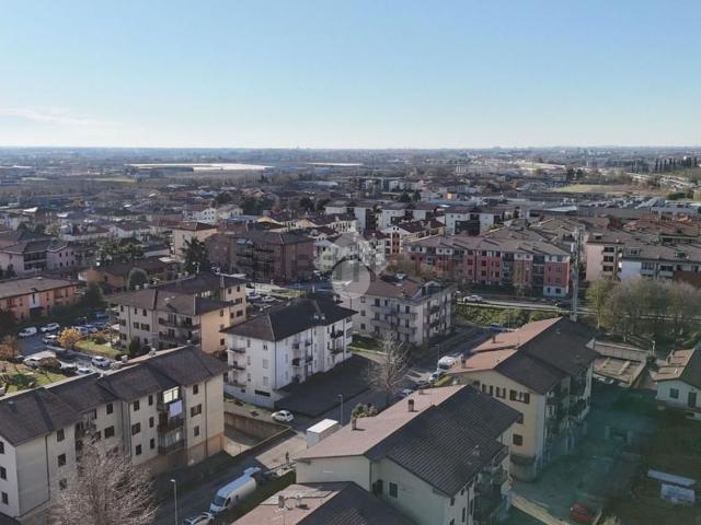 Appartamento in vendita a Lavagno, Vago