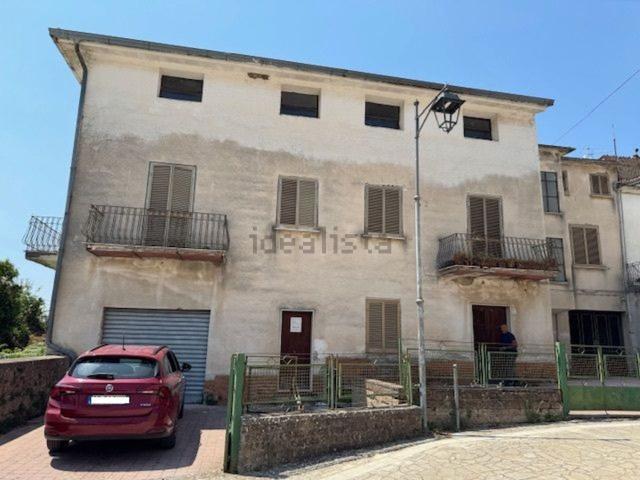 Appartamento in vendita a Galluccio, Campania