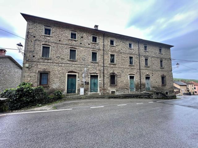 Appartamento in vendita a Firenzuola, Toscana
