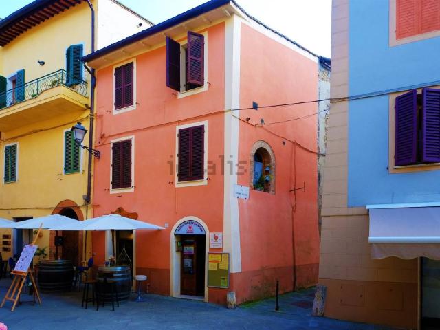 Appartamento in vendita a Asciano, Toscana