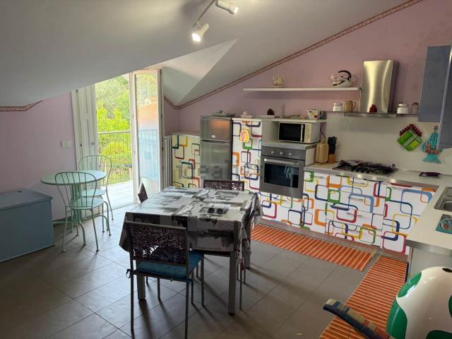 Appartamento in vendita a Ventimiglia, Liguria