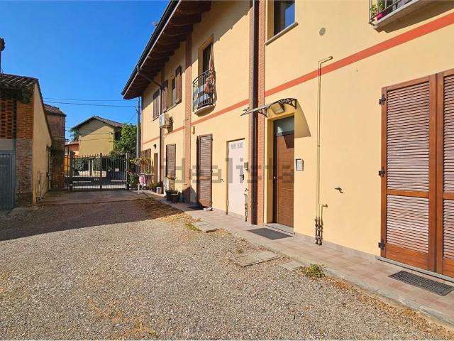 Appartamento in vendita a Robecco Sul Naviglio, Lombardia