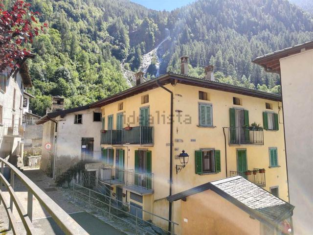 Attico in vendita a Comunità Montana della Valle Brembana, Branzi
