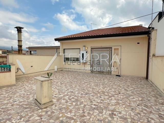 Appartamento in vendita a Adrano, Sicilia