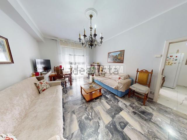 Appartamento in vendita a Lora, Como