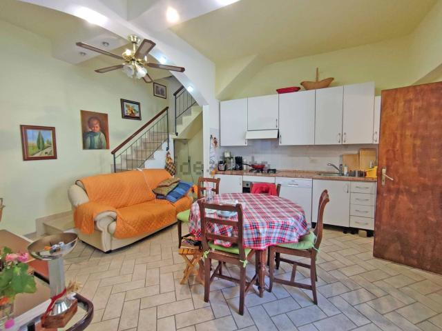 Appartamento in vendita a Montalcino, Toscana
