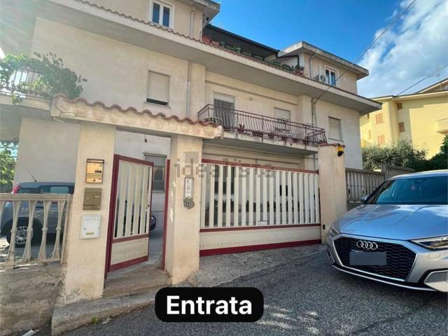 Appartamento in vendita a Calabria, Reggio Calabria