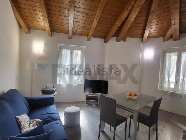 Appartamento in vendita a Casnate con Bernate, Casnate