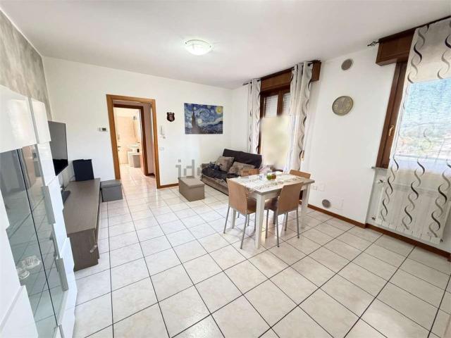 Appartamento in vendita a Vallefoglia, Marche