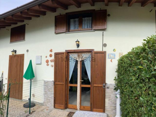 Appartamento in vendita a Comunità Montana della Valle Brembana, Algua