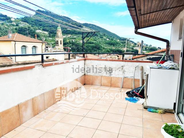 Appartamento in vendita a Camporosso, Liguria
