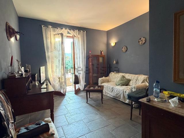 Appartamento in vendita a Rio, Toscana