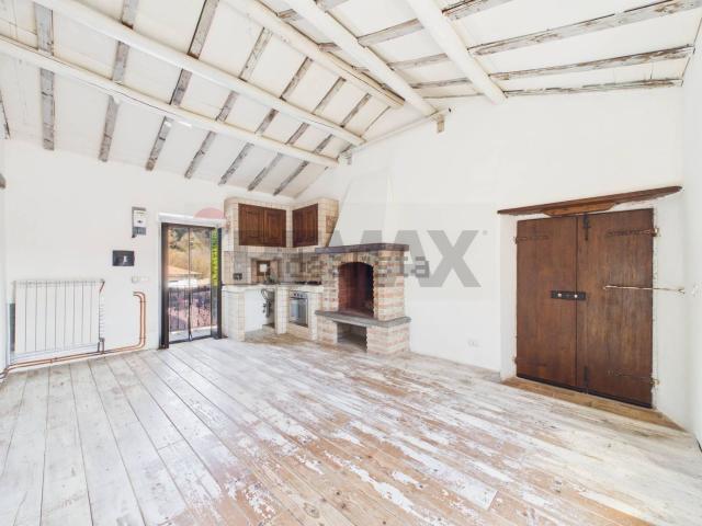 Appartamento in vendita a Calcata, Lazio