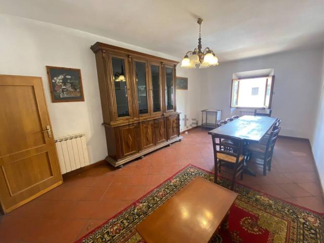 Appartamento in vendita a San Casciano in Val di Pesa, Mercatale Val Di Pesa