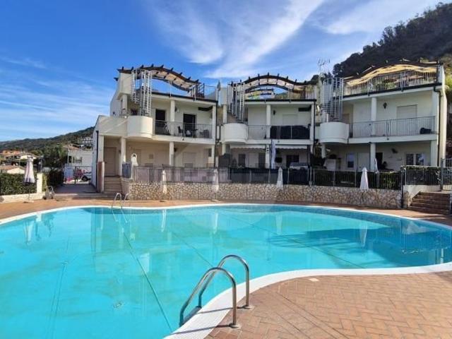 Appartamento in vendita a Calabria, Vibo Valentia