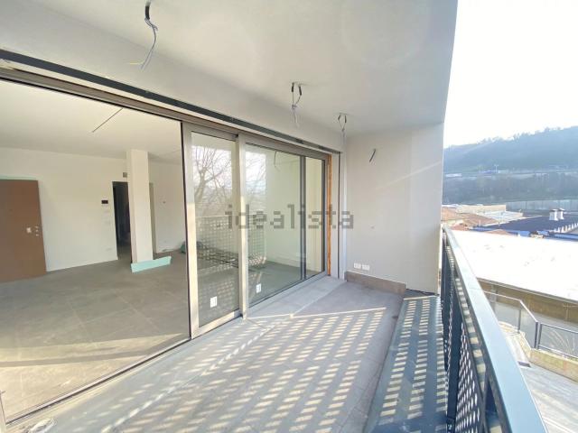 Appartamento in vendita a Maslianico, Lombardia