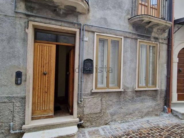 Appartamento in vendita a Rivisondoli, L'Aquila