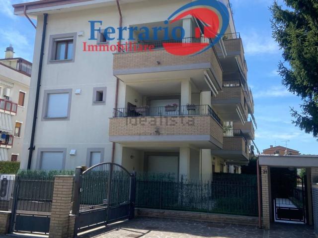 Appartamento in vendita a Arcore, Lombardia