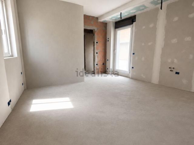 Appartamento in vendita a Veniano, Lombardia