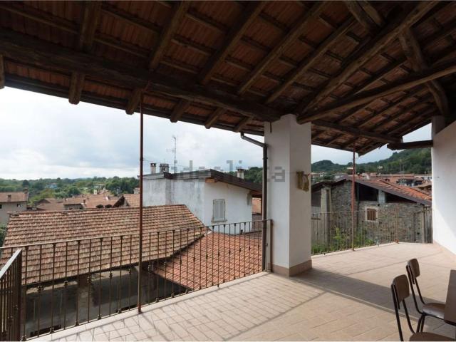 Appartamento in vendita a Invorio Superiore, Piemonte