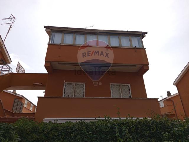 Appartamento in vendita a Porto Rutulo, Roma Capitale