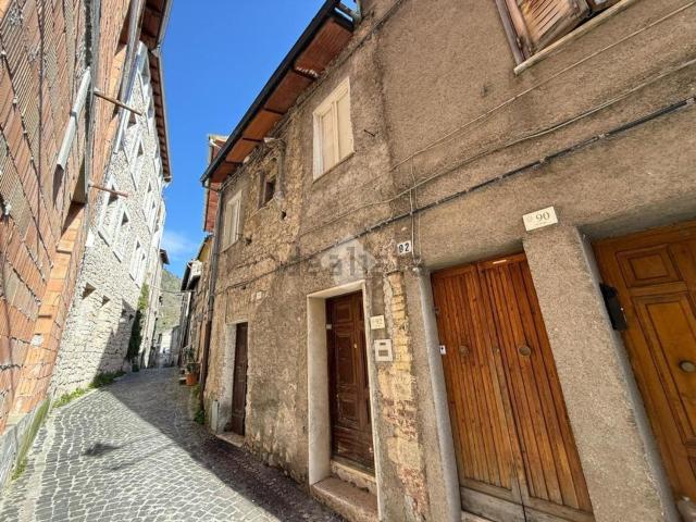 Appartamento in vendita a Piglio, Lazio
