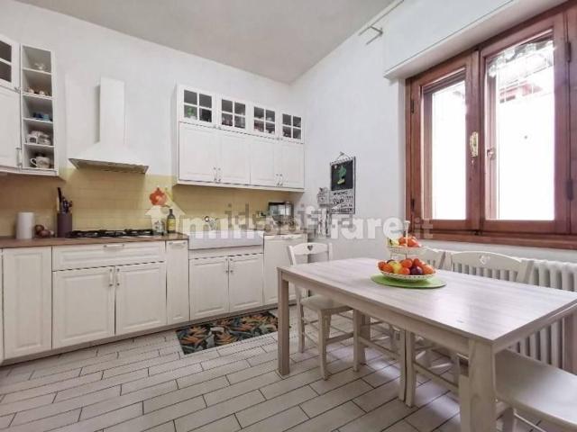 Appartamento in vendita a Carmignano, Toscana