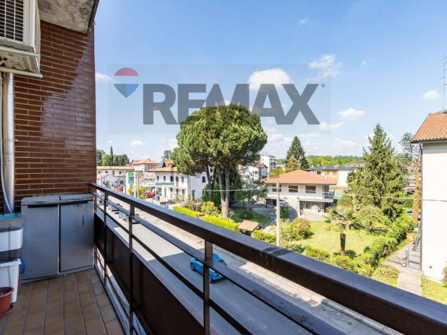 Appartamento in vendita a Locate Varesino, Como