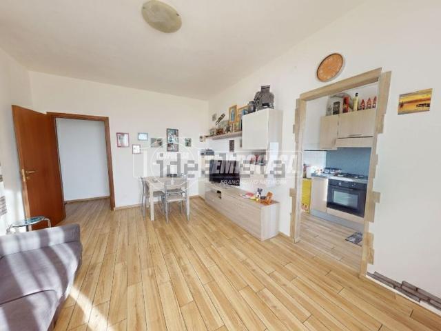 Appartamento in vendita a Cesano Maderno, Lombardia