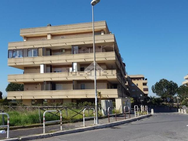 Appartamento in vendita a Prato Fiorito, Roma Capitale