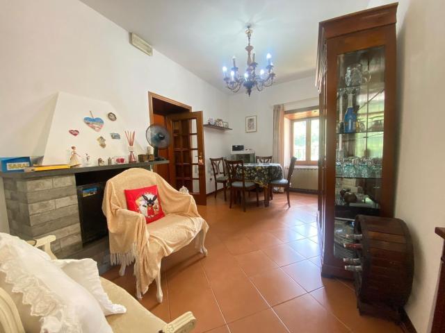Appartamento in vendita a Terni, Umbria