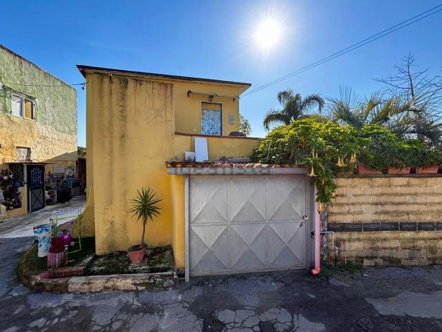 Appartamento in vendita a Trecase, Campania