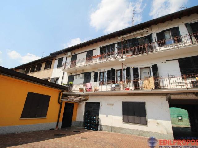 Appartamento in vendita a Rovellasca, Como