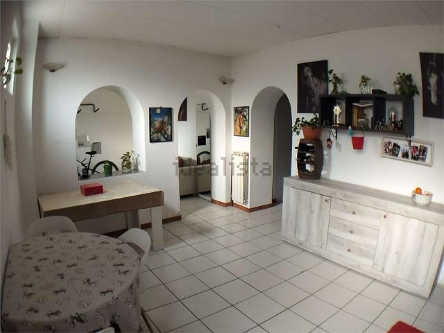 Appartamento in vendita a Rovellasca, Lombardia