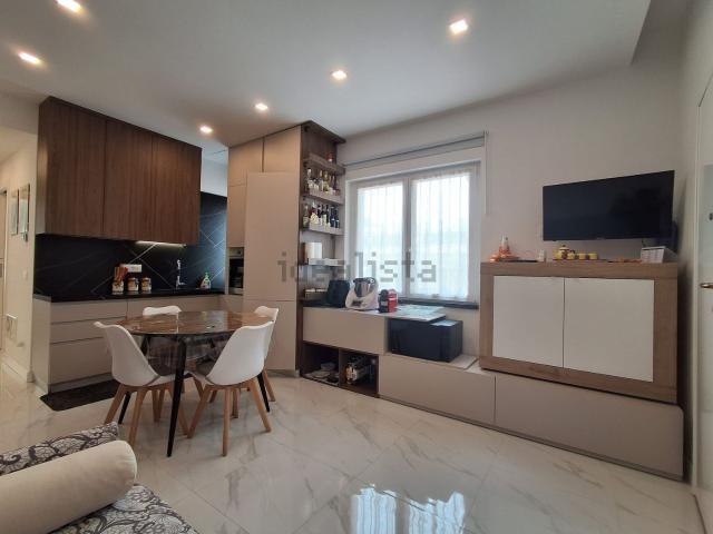 Appartamento in vendita a Pietra Ligure, Liguria