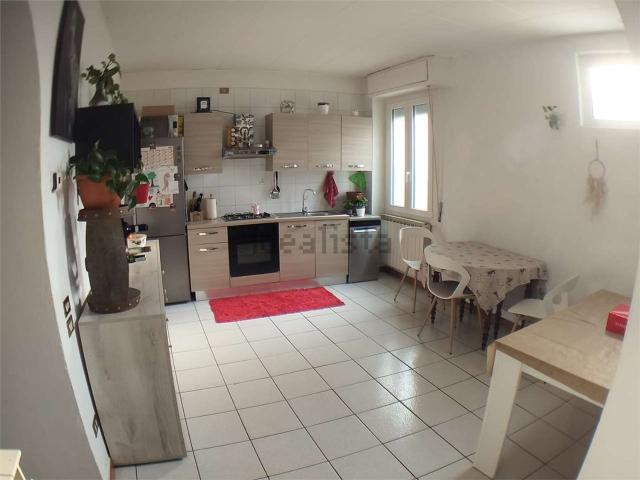 Appartamento in vendita a Rovellasca, Lombardia