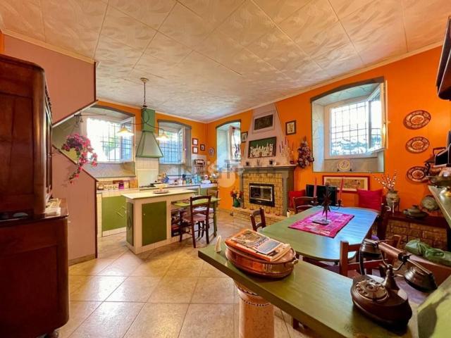 Appartamento in vendita a Clusone, Lombardia